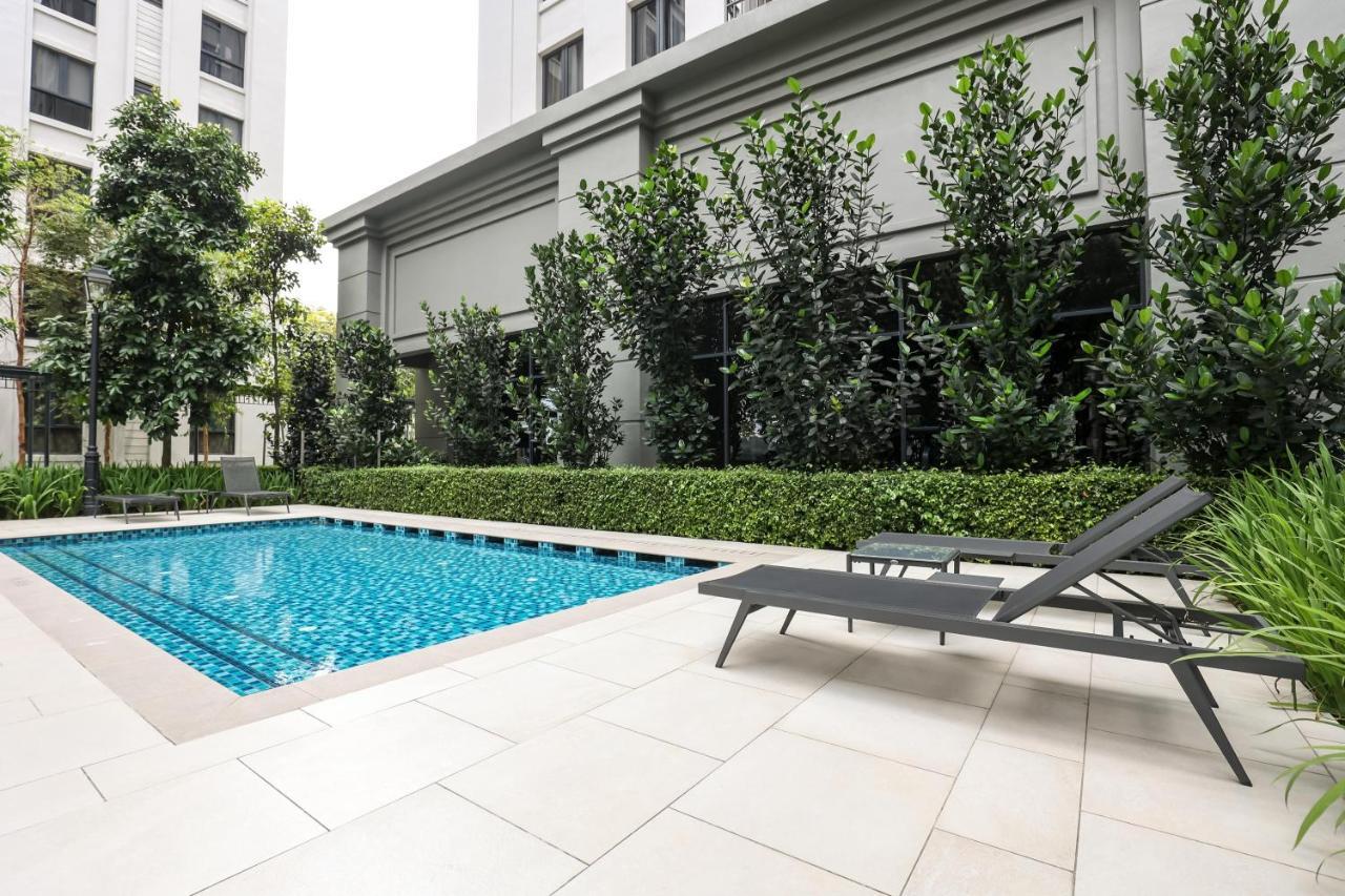 Peaceful Studio W Pool For 3 Pax - Seri Kembangan Esterno foto