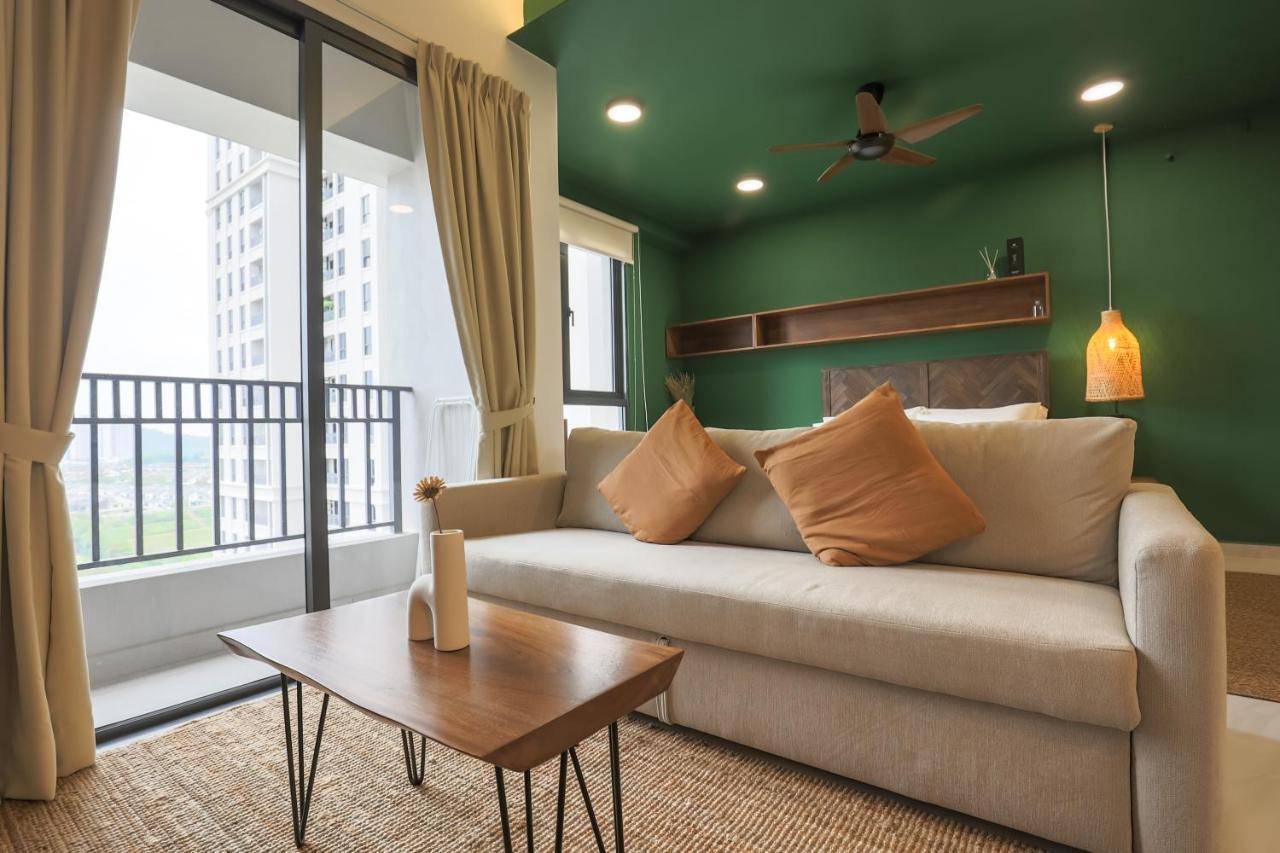 Peaceful Studio W Pool For 3 Pax - Seri Kembangan Esterno foto