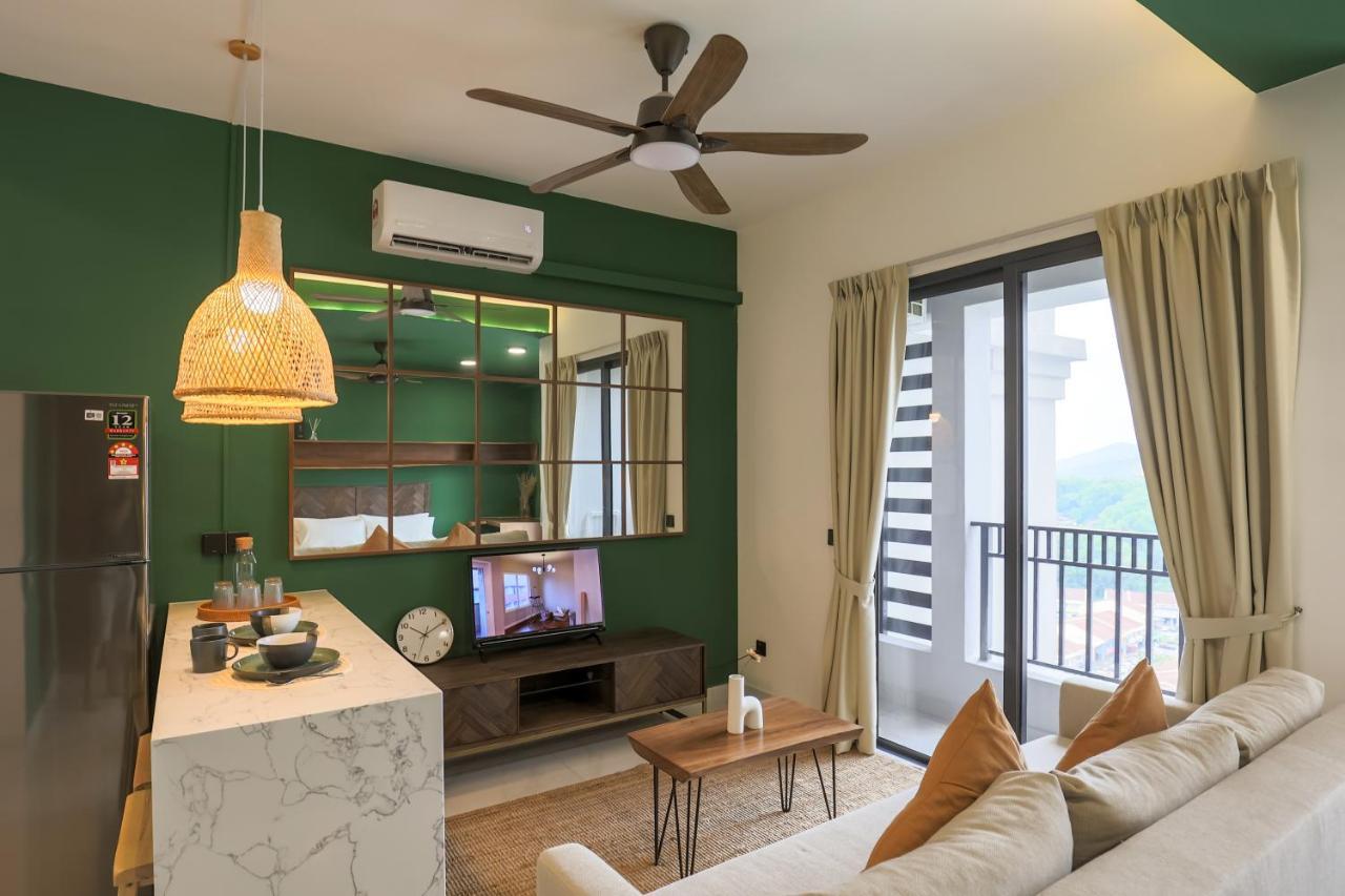 Peaceful Studio W Pool For 3 Pax - Seri Kembangan Esterno foto