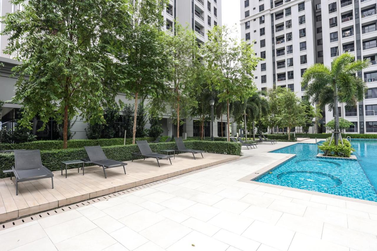 Peaceful Studio W Pool For 3 Pax - Seri Kembangan Esterno foto